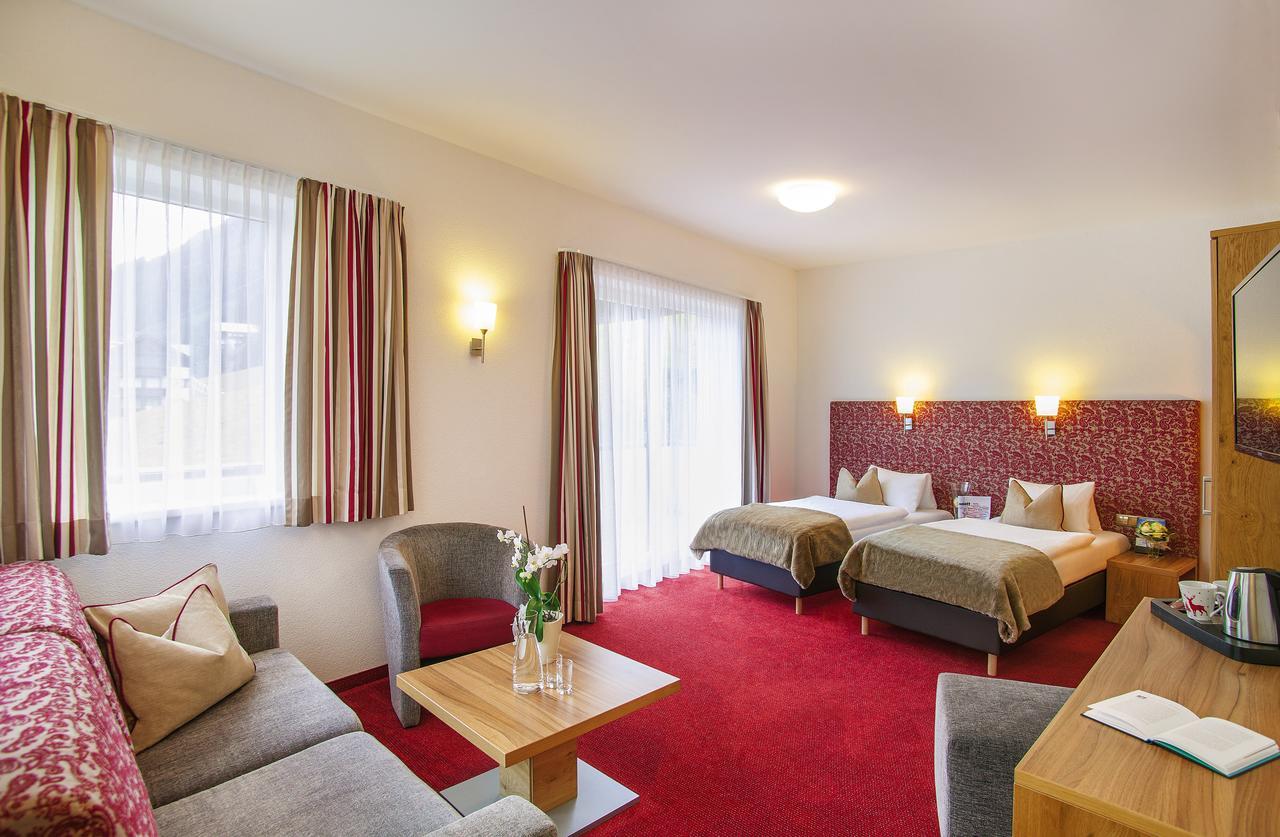 Hotel Garni Chasa Sulai Ischgl Extérieur photo
